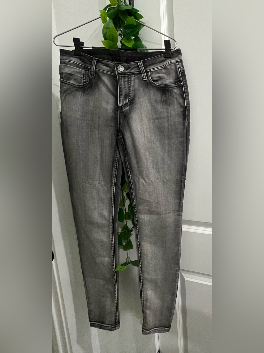 JWStyle-Women's Grey Skinny Jeans - Washed Charcoal Slim Fit